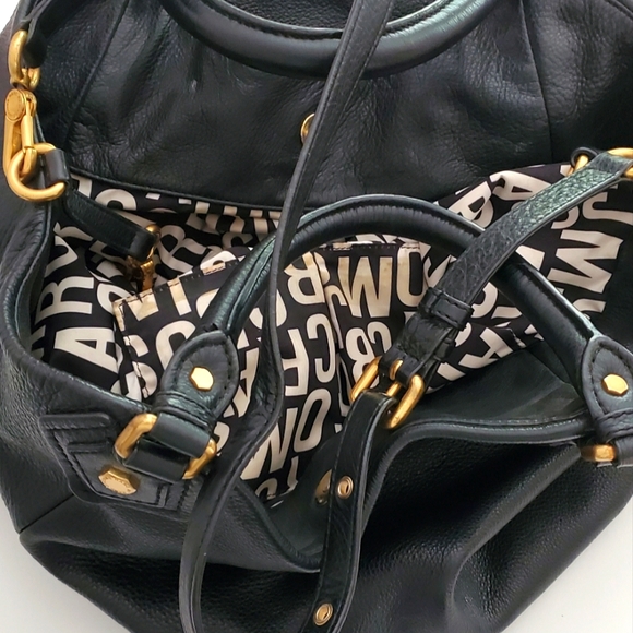 Marc Jacobs Classic Fran Black Leather Hobo Bag - Picture 11 of 12